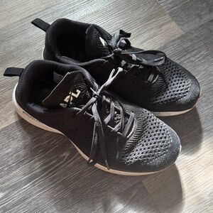 APL techloom pro sneakers